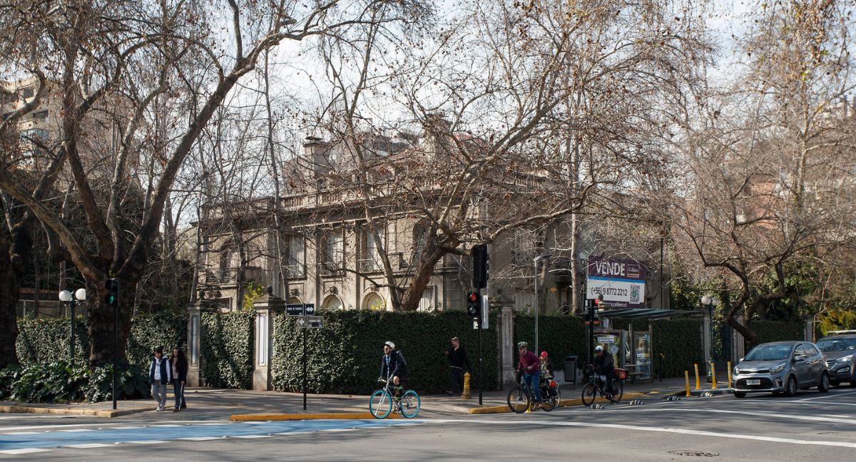 Casa Comandari en Providencia sigue en venta
