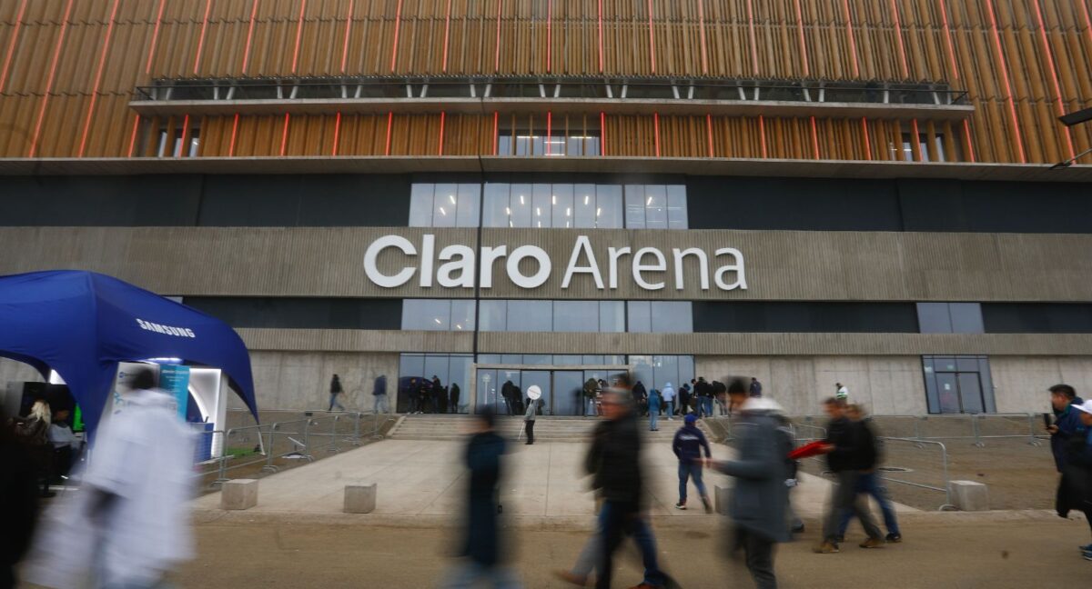 Claro Arena / agencia uno
