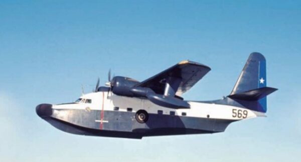 Avión Cerro Moreno