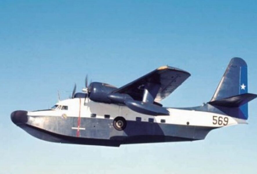 Avión Cerro Moreno