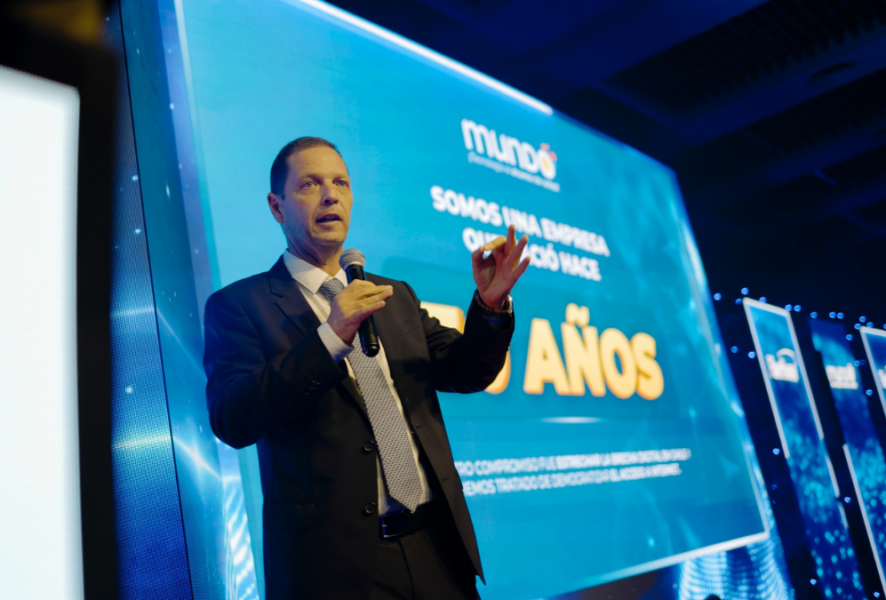 Mundo presentando su primera fibra óptica 50G