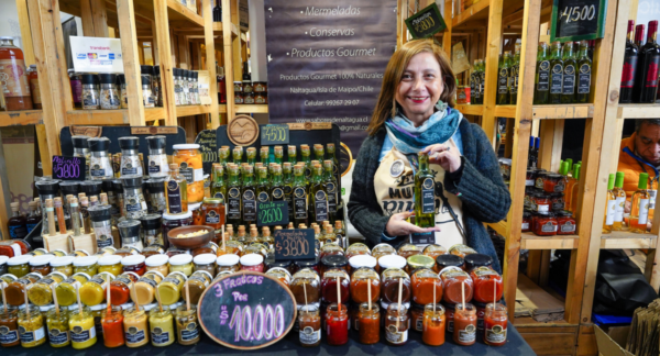 Feriante de la ExpoMundoRural 2025 con sus mermeladas.