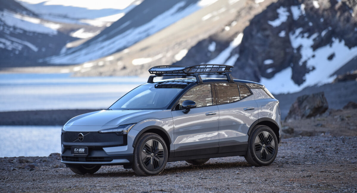 Prueba de manejo Volvo EX30 Cross Country: análisis realista de prestaciones, autonomía y usabilidad en ruta entre Vitacura y Portillo.