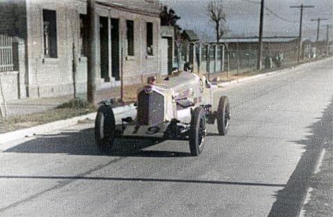 Caliri Special: reconstrucción del primer auto chileno que superó 200 km/h. Conoce su historia y cómo renace este ícono del automovilismo.