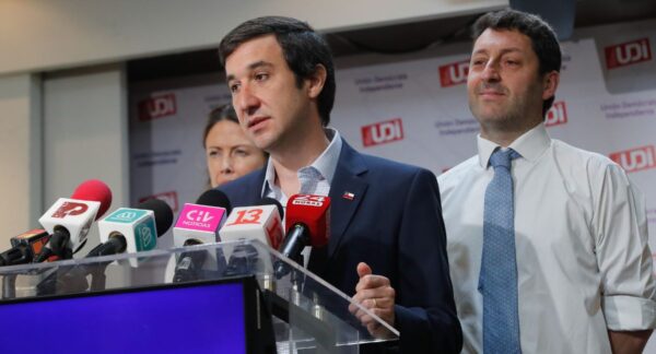 Guillermo Ramírez y Juan Antonio Coloma (UDI)