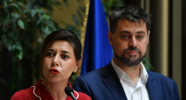 Daniella Cicardini y Daniel Manouchehri