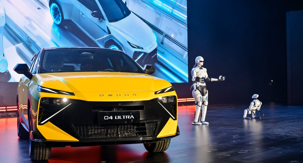 Omoda c4 cyber mecha