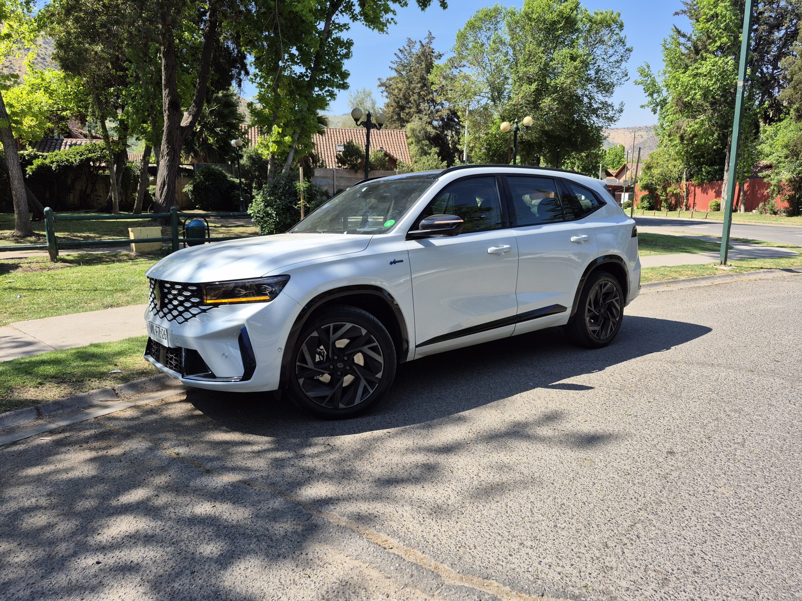 Prueba Renault Koleos Alpine E-Tech full hybrid: eficiencia híbrida y confort, sin estridencias