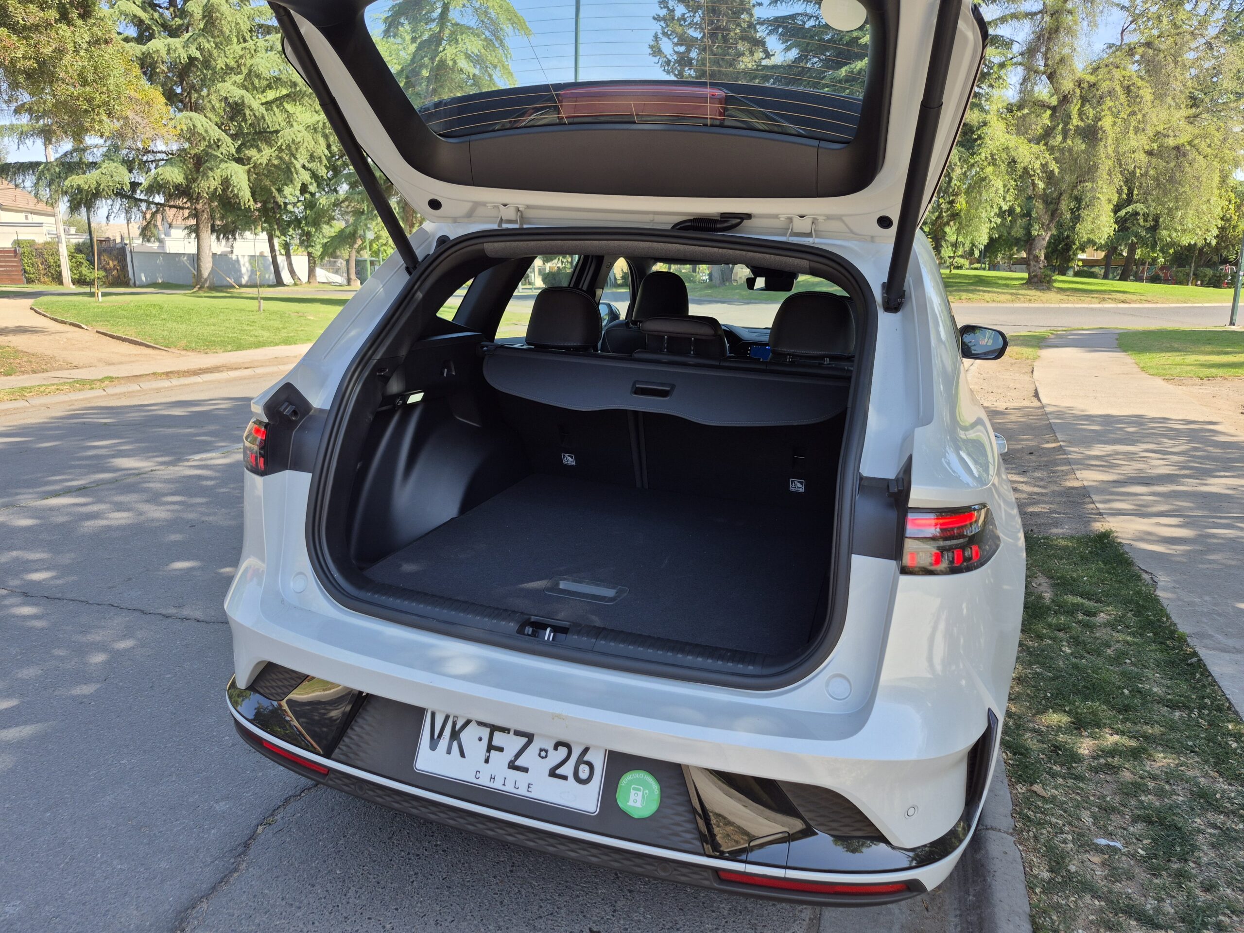 Maletero del Koleos Alpine E-Tech híbrido.
