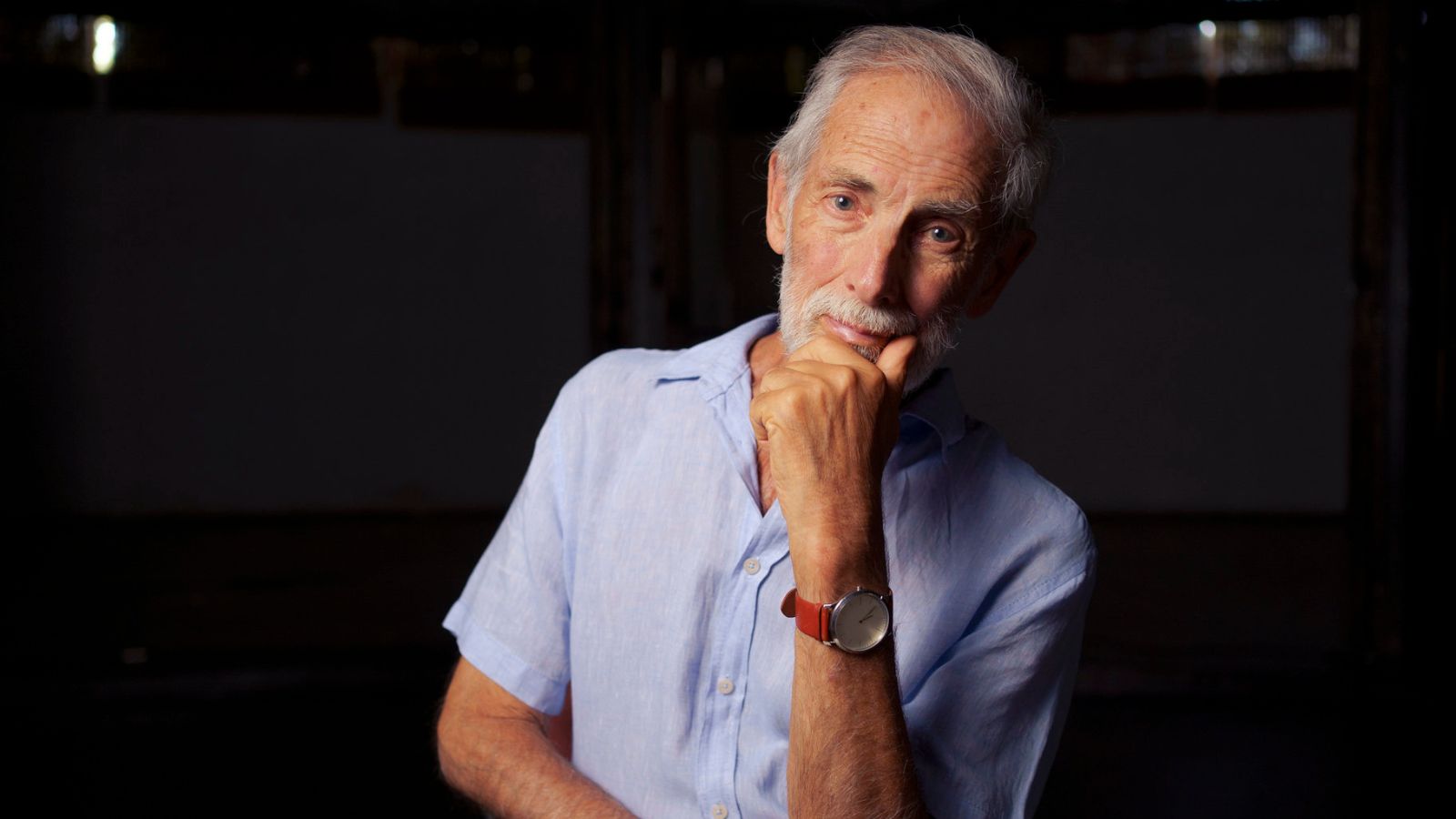 Boric interrumpe actividad para visitar a Héctor Noguera, quien atraviesa un delicado estado de salud: “Tengo que despedir a una persona que está próxima a partir”