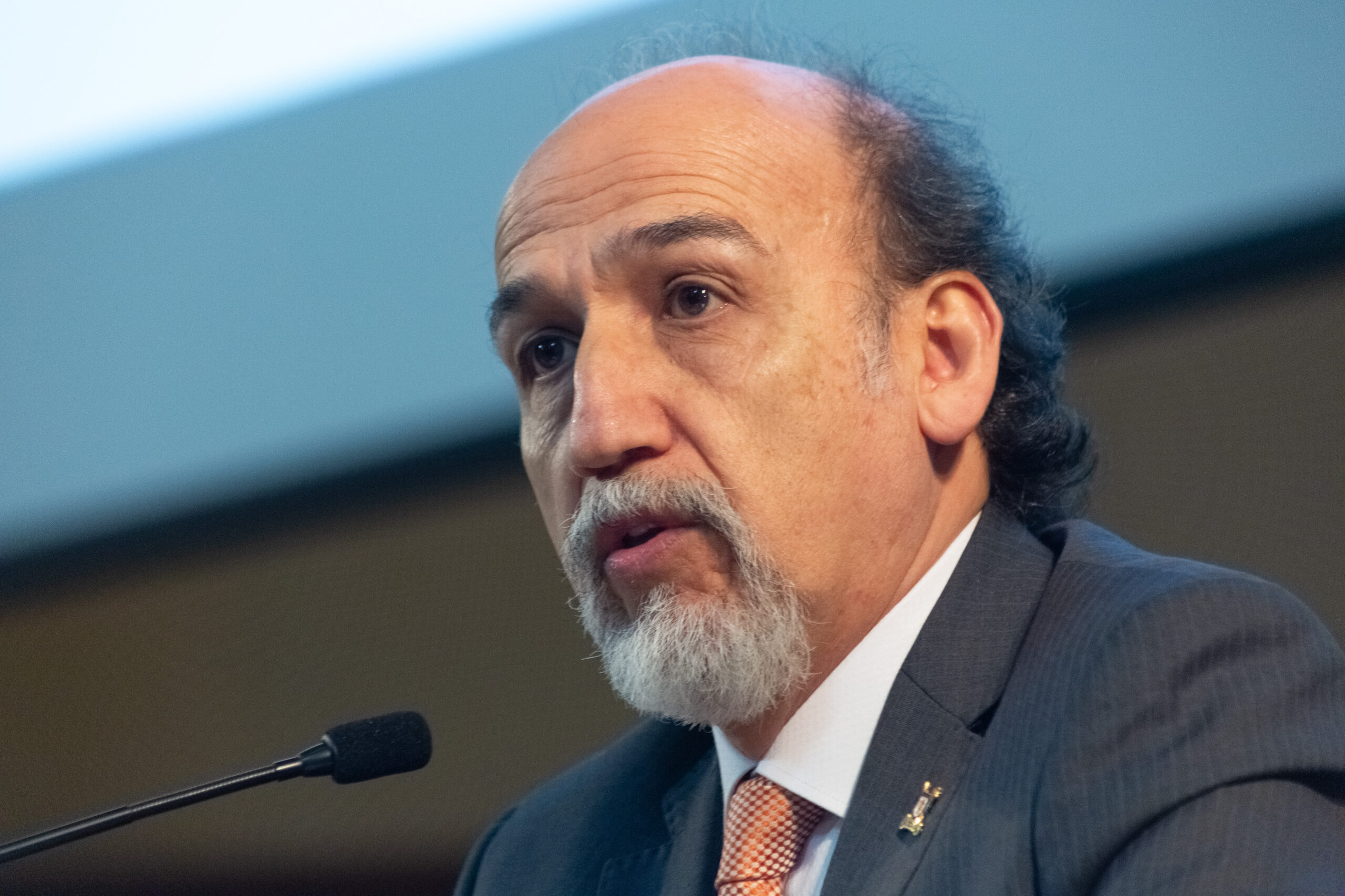 Tras un mes, desalojan toma en la Usach y rector desata la ira de Federación de Estudiantes: “Es una acción profundamente violenta”