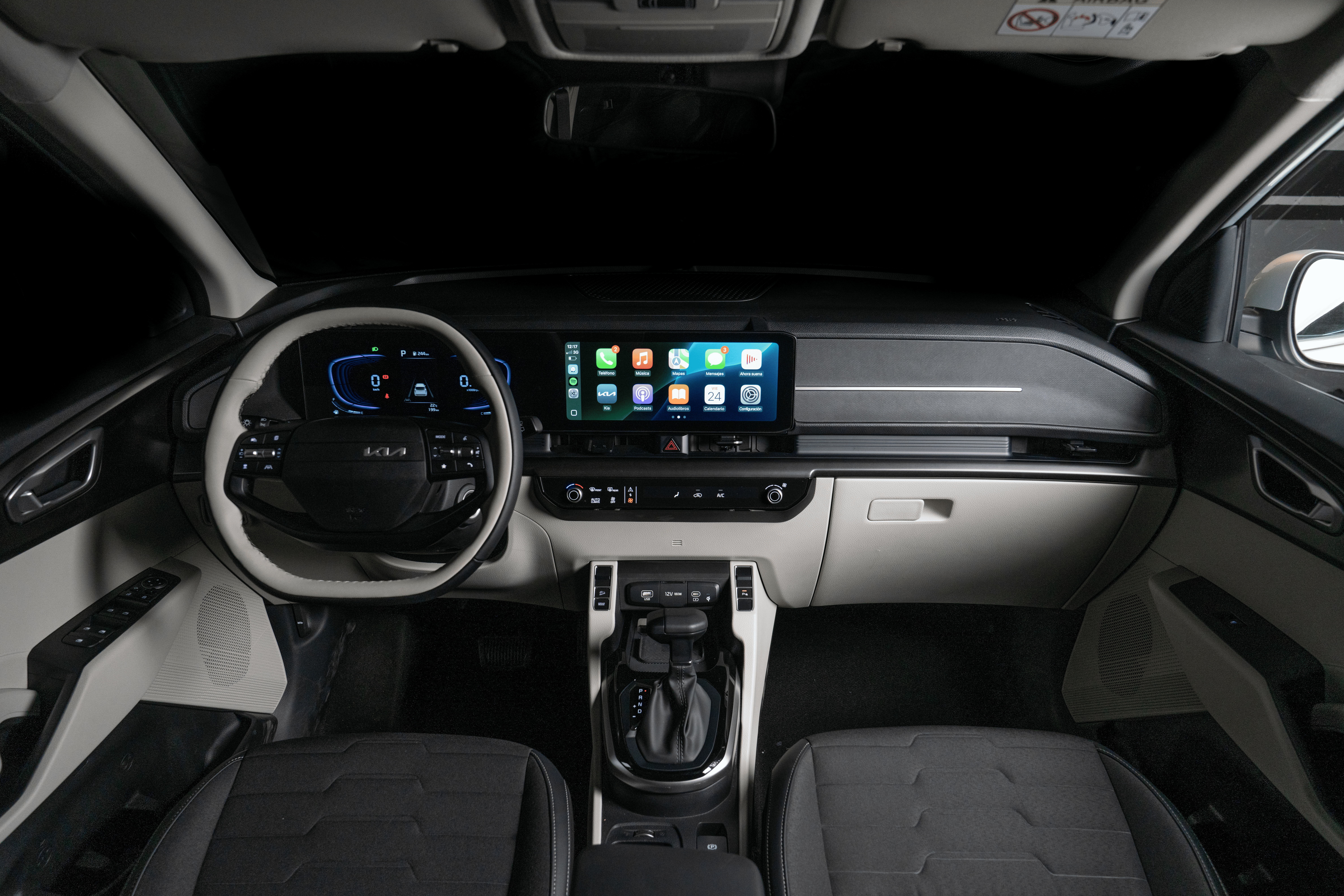 Interior del nuevo Kia Carens 2026
