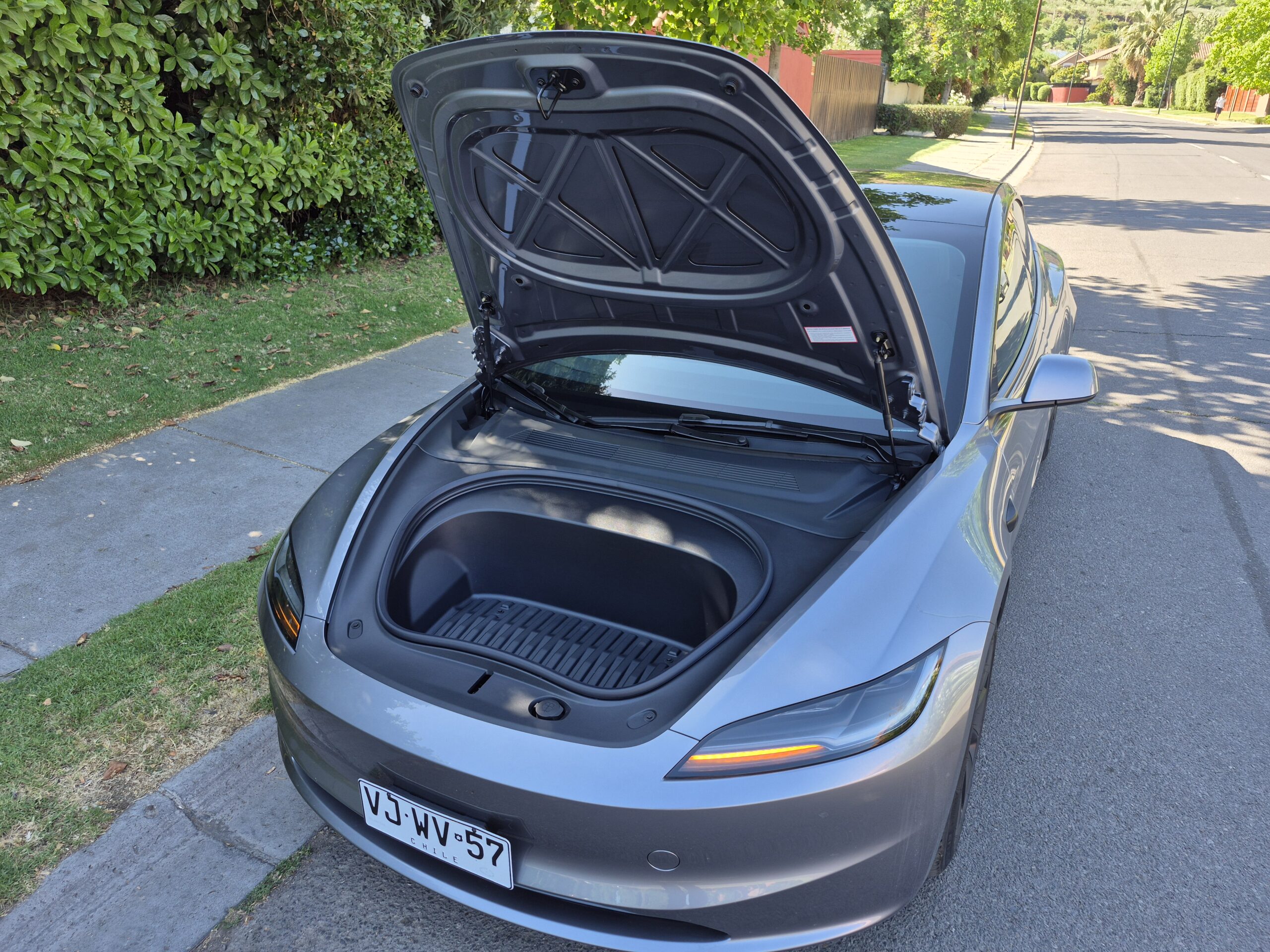 Tesla Model 3 tracción trasera prueba a fondo en Chile.