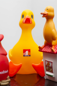 Pato de educación financiera de Banco Estado.