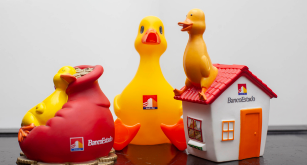 Pato de educación financiera de Banco Estado.