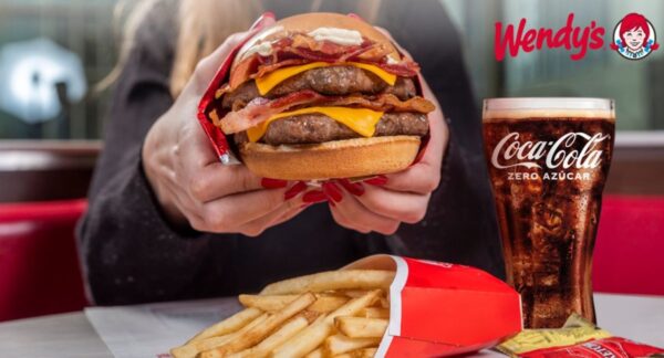 Coca-Cola muestra su alianza con Wendy.