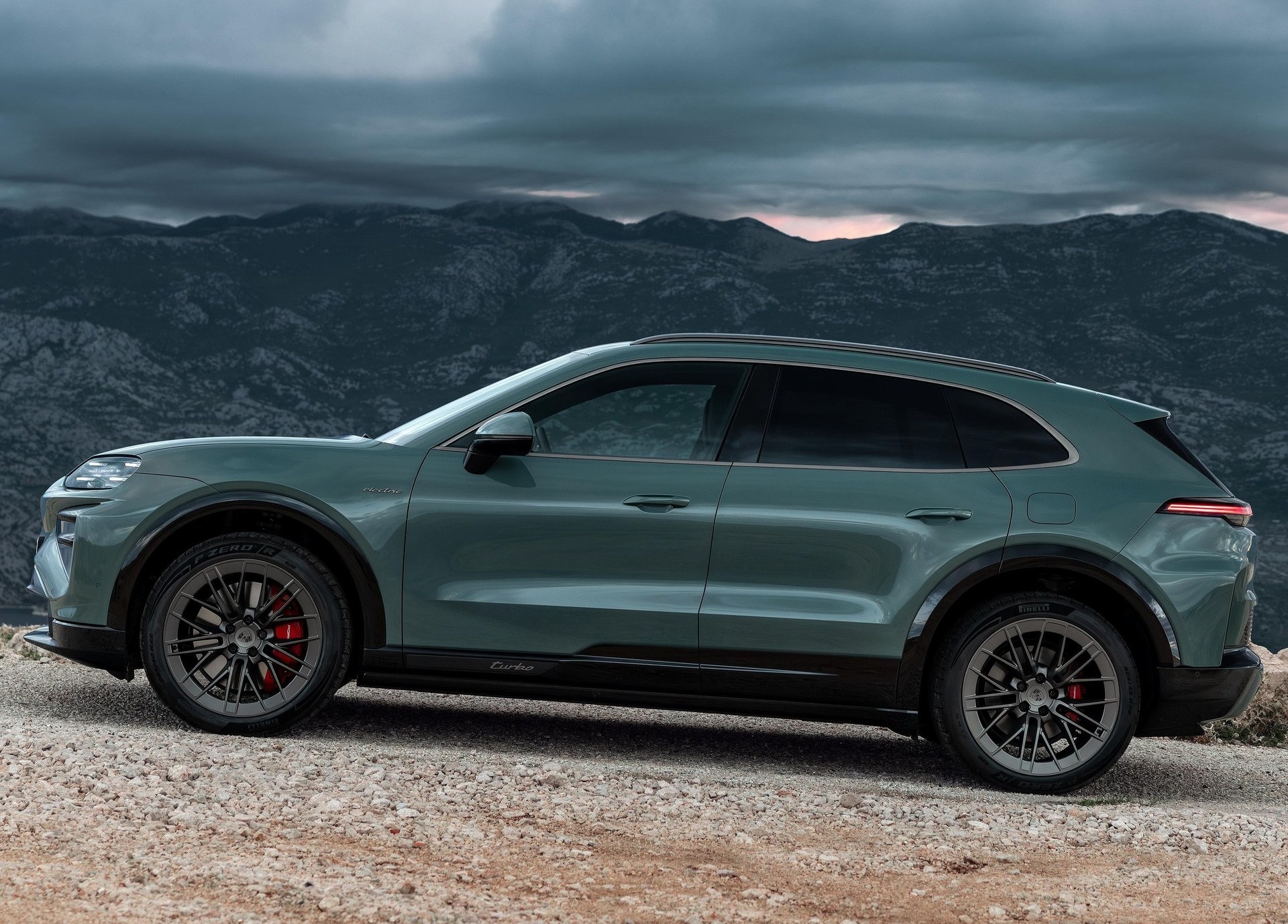 Porsche Cayenne Electric: