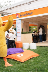 Pato de BancoEstado en ETM.