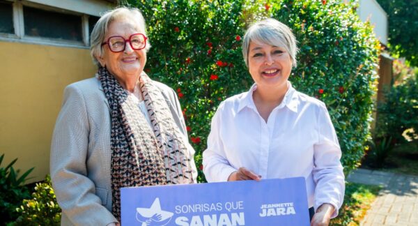 Luisa Durán y Jeannette Jara