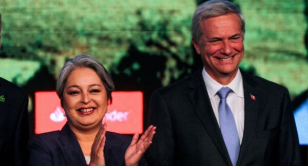 Jeannette Jara y José Antonio Kast