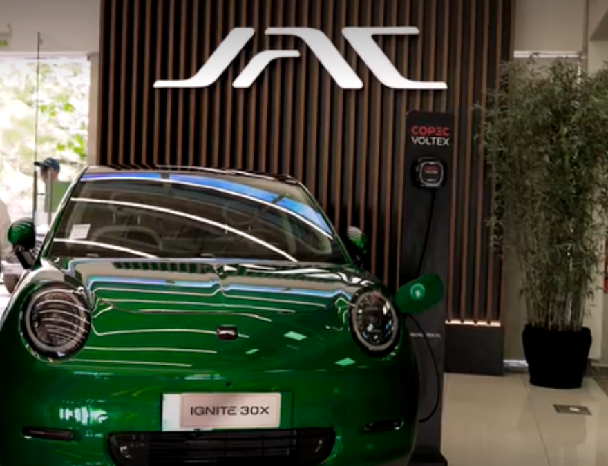 Auto de JAC Motors en Movicenter.