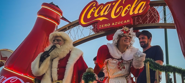 Personajes de Caravana Navideña de Coca-Cola.