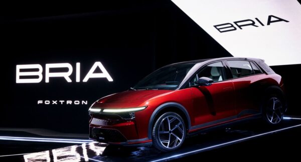 vehículo eléctrico Foxconn Bria