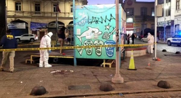 Biblioteca Plaza Echaurren, Valparaíso.