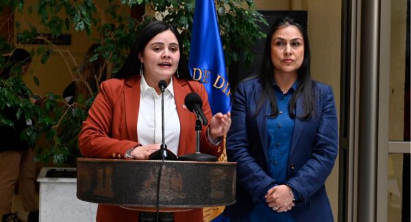 Sara Concha y Francesca Muñoz