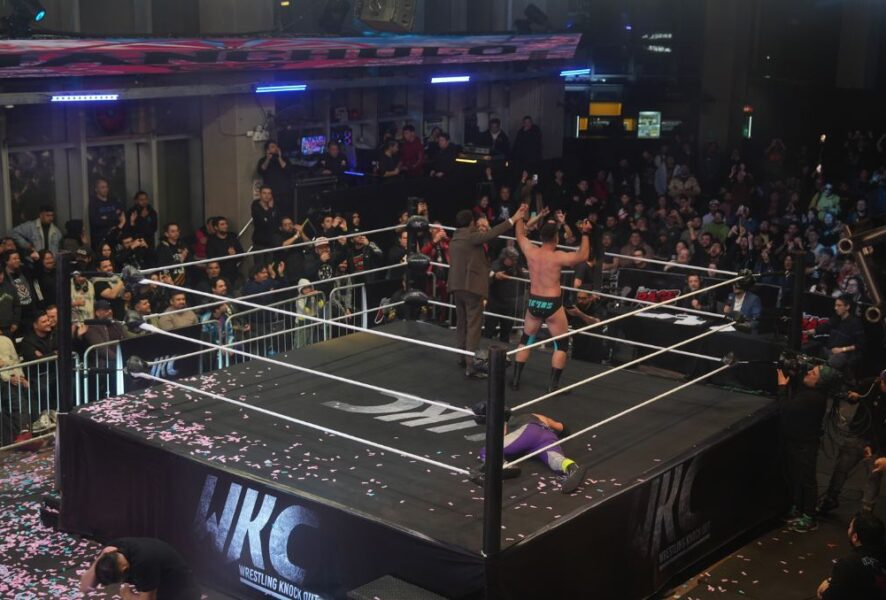 Arsmate compra derechos de lucha libre chilena
