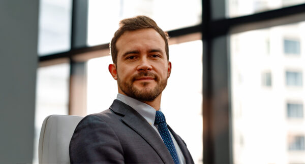 Restitución de administrador de Independencia, Sebastián Sotelo