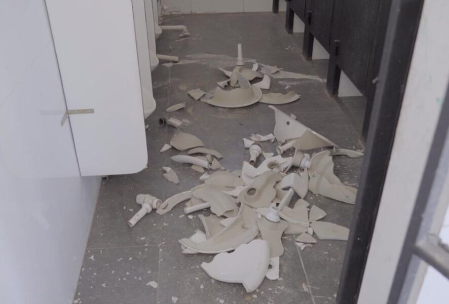 Liceo vandalizado en La Florida