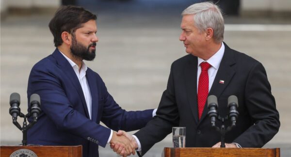 Gabriel Boric y José Antonio Kast (2)