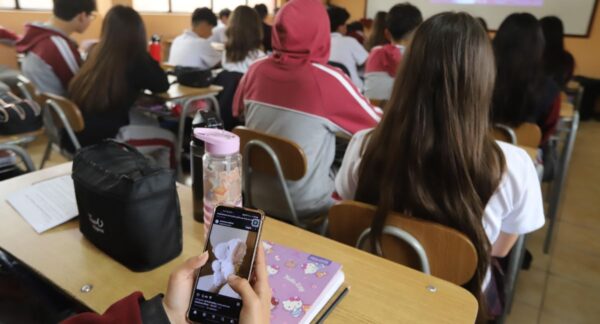Celulares en colegios