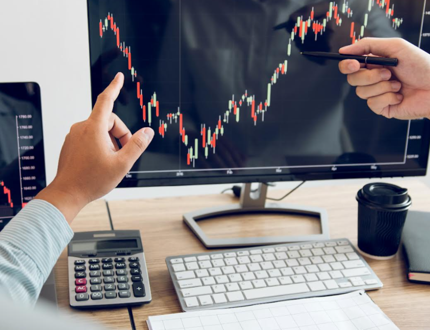 Personas haciendo trading.