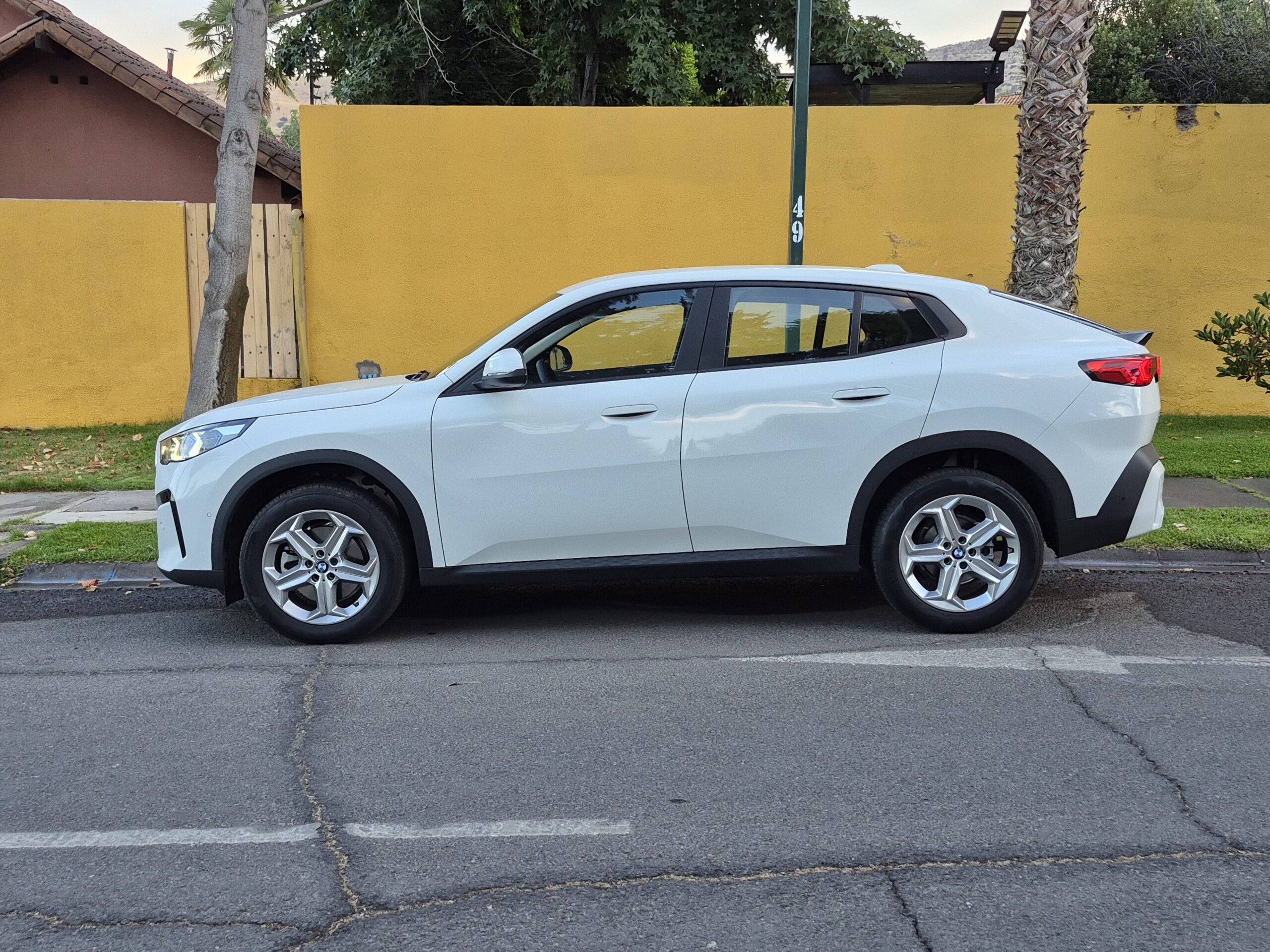al volante del BMW X2 sDrive20i