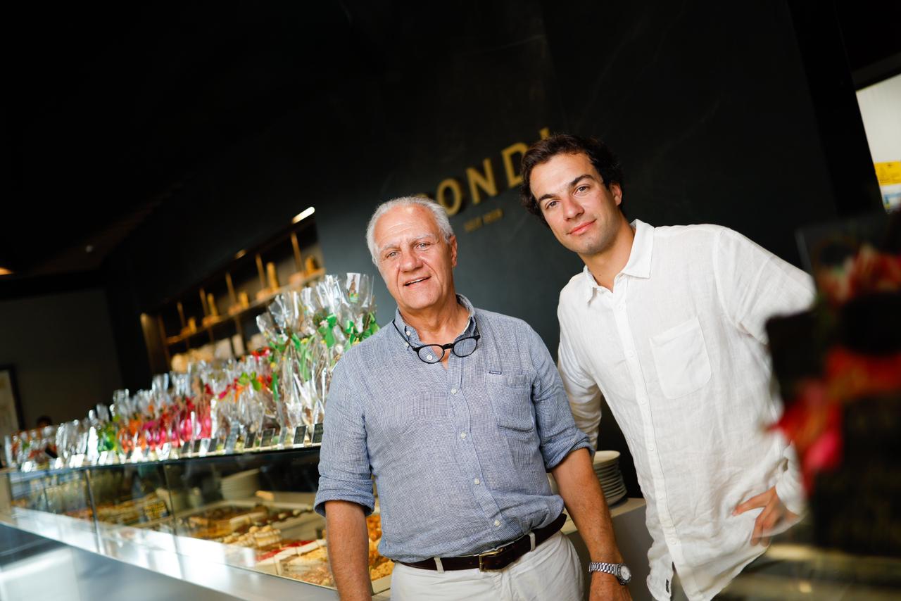 Una historia de amor y migración: el polaco que llegó a Chile en 1948 y dio origen a Condi, la cafetería de Ñuñoa que por tres generaciones ha marcado la pastelería local