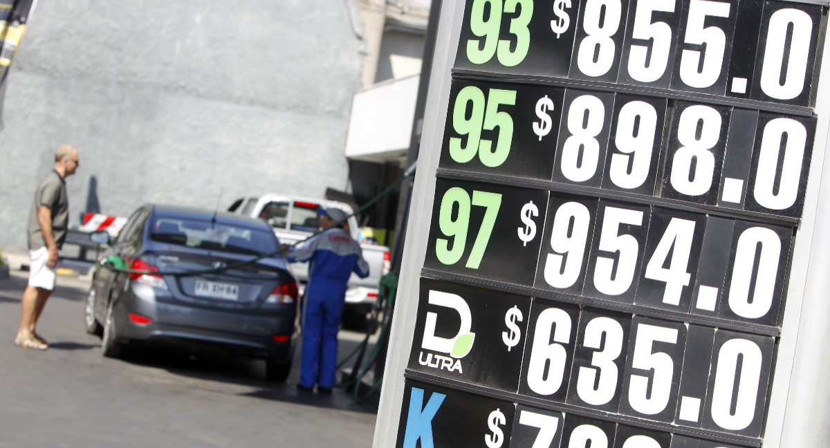 “Puede traducirse rápidamente en incrementos mucho mayores”: Gremio de buses alerta alzas de  hasta $2.000 de pasajes por cambios en el Mepco