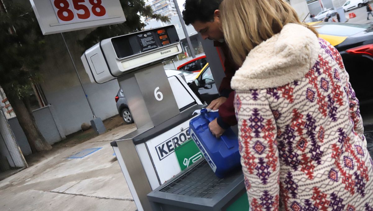 Proyecto para aumentar fondo de parafinas y entregar bono a taxistas da primer paso: fue aprobado en general por la Comisión de Hacienda