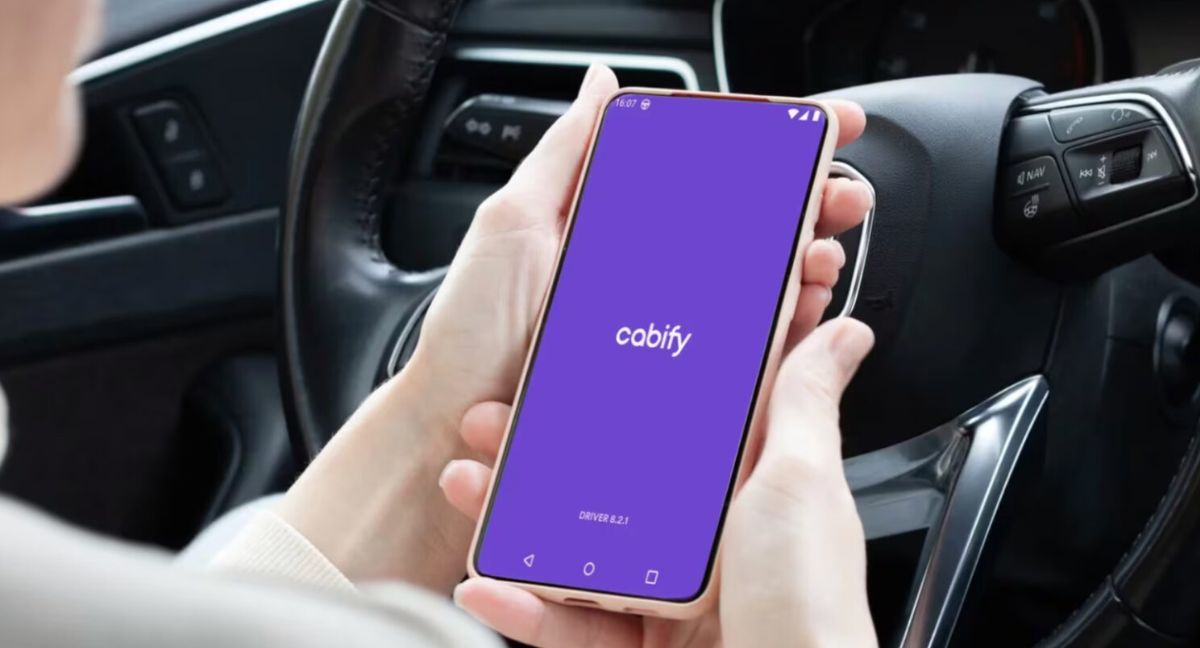 Ad portas de histórico bencinazo: Uber, Cabify y DiDi anuncian medidas para evitar alza de tarifas y proteger ingresos de conductores