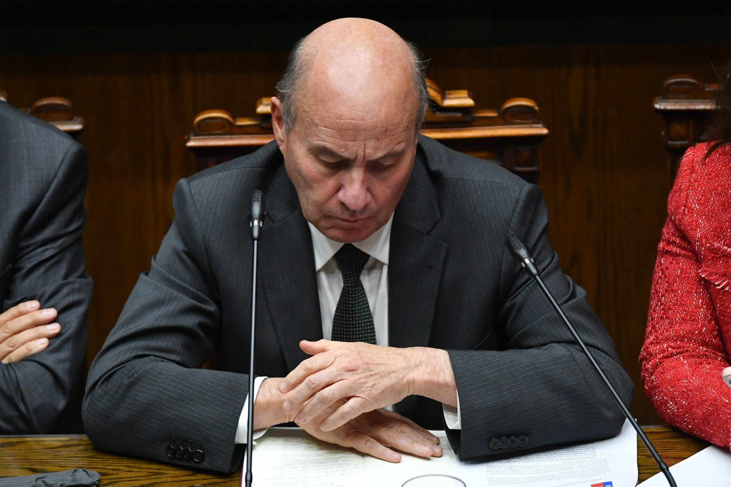 El listado de Quiroz: revisa aquí la lista completa de programas que Hacienda propone descontinuar o rebajar presupuesto