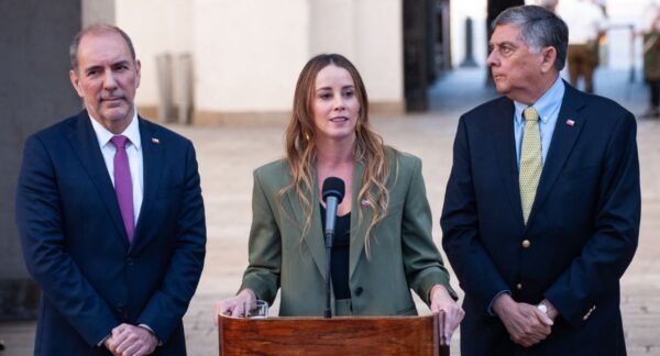 Los ministros Louis de Grange, Mara Sedini y Claudio Alvarado.