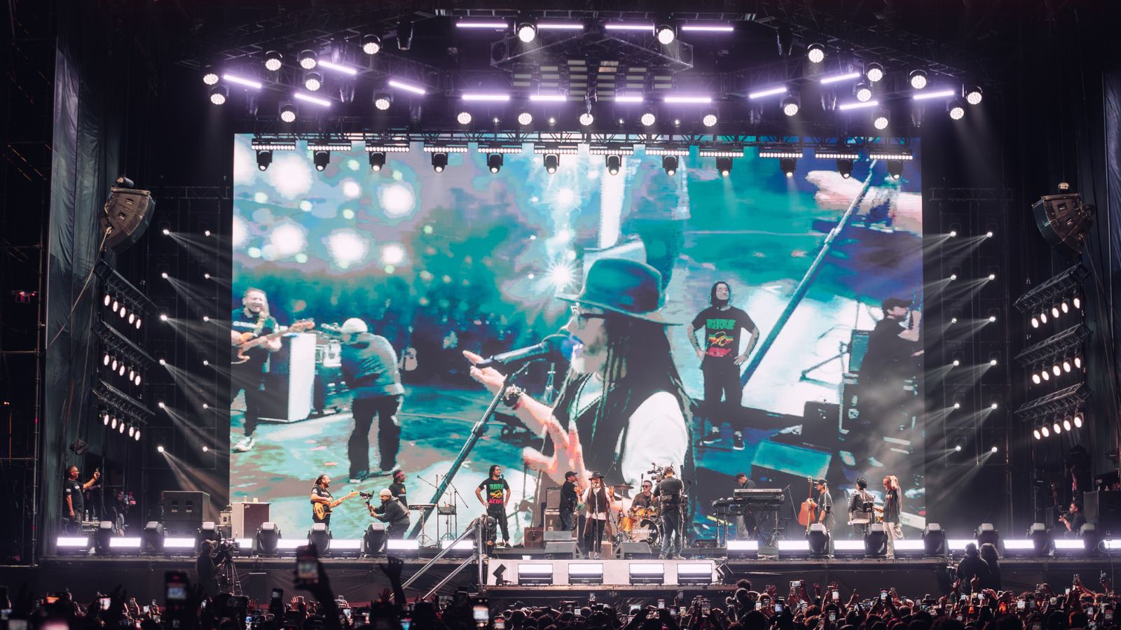 La histórica reunión de Gondwana y el homenaje de Travis a Víctor Jara: los hitos que marcaron el REC 2026 que reunió a 400 mil personas