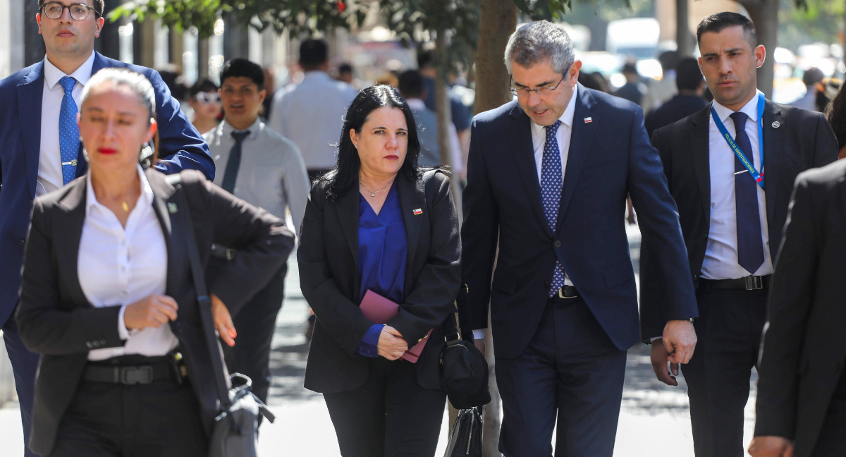 La primera voltereta del Gobierno de Kast: Presidente decide excluir a Seguridad del recorte presupuestario del 3% y hace gesto con Steinert