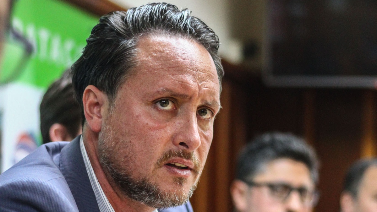 Las críticas del alcalde de Puerto Montt por el cambio de hora en Los Lagos: “Era una oportunidad para el nuevo gobierno de escuchar a la ciudadanía”