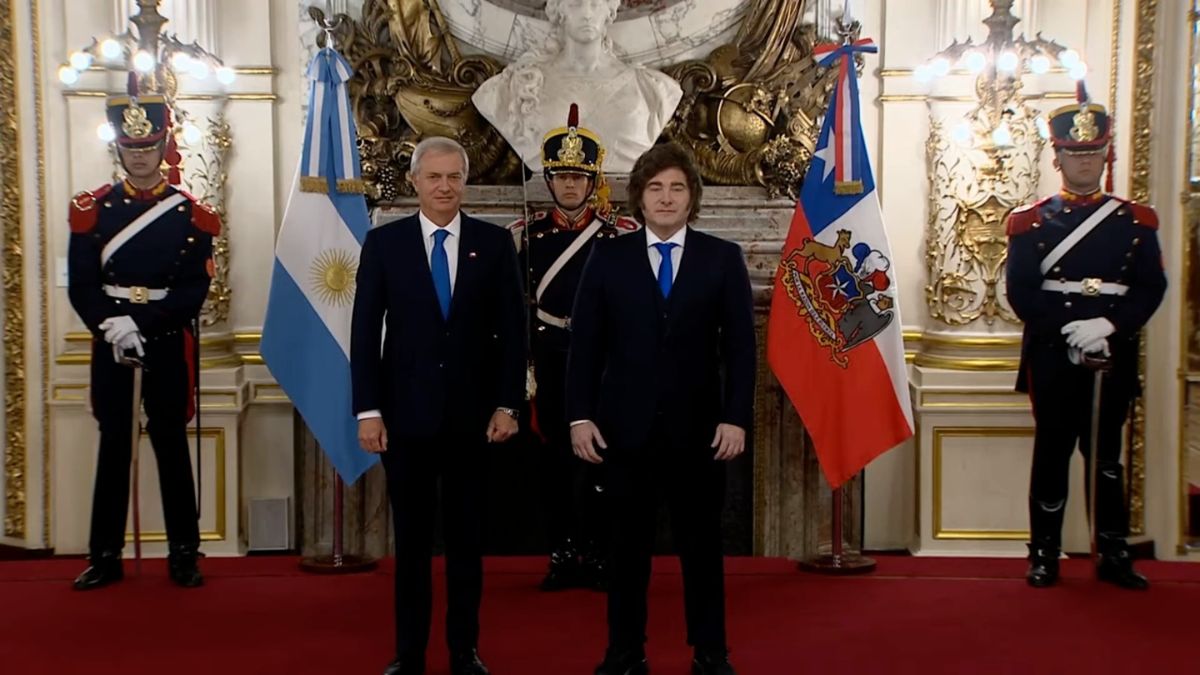 En su primera gira presidencial: Kast es recibido por Javier Milei en la Casa Rosada en Argentina