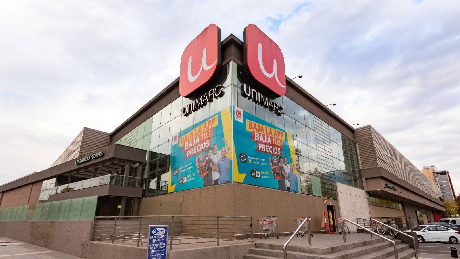 Para apoyar a las personas con TEA: Unimarc implementa la “Hora silenciosa” en todos sus supermercados