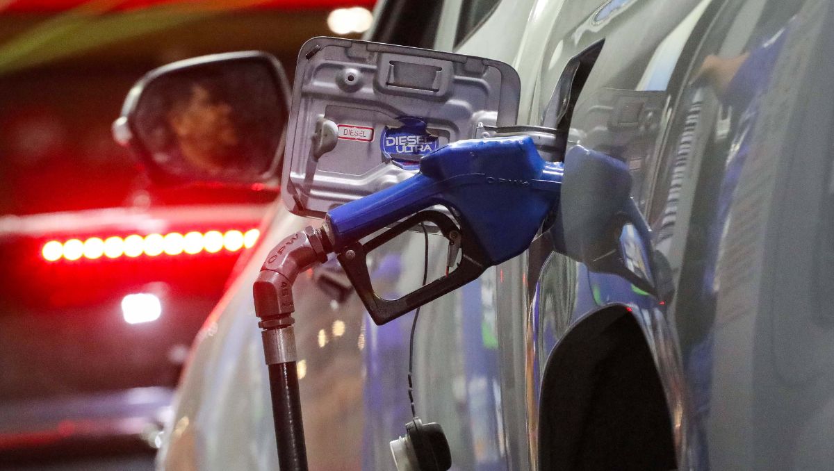 Transportistas alertan fallas en sistema de inscripción para subsidio a las bencinas en medio de inminente nueva alza