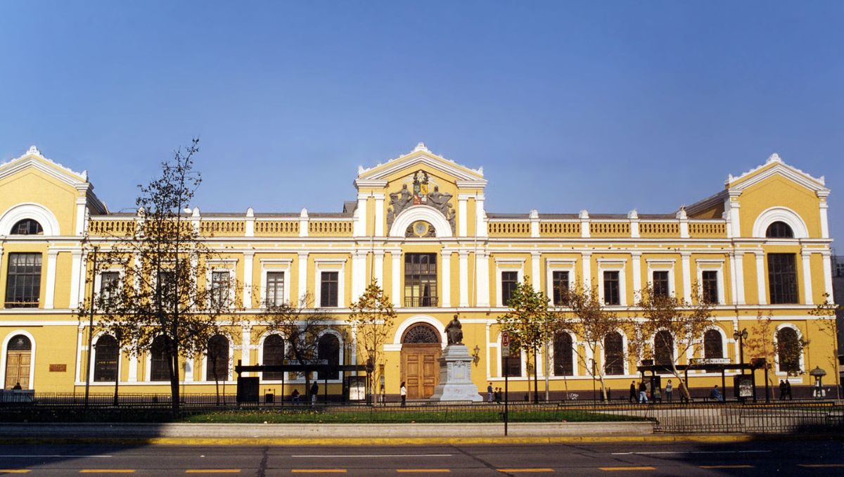 Los candidatos que compiten por la rectoría de la Universidad de Chile: dos premios nacionales de ciencias, el exdecano de Derecho y la actual prorrectora