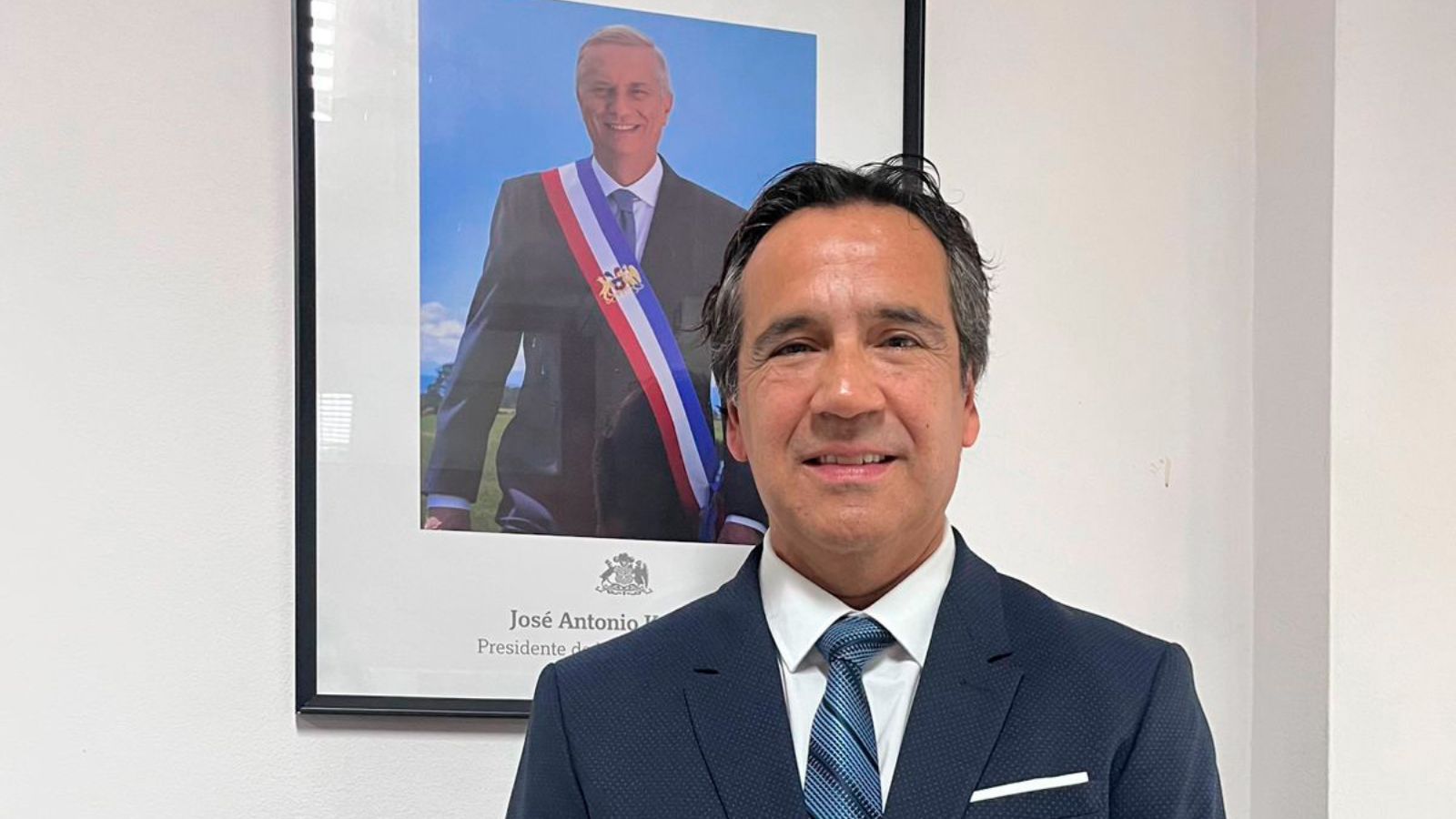 A solo 24 horas de su nombramiento: Renato Münster renuncia como seremi de las Culturas de la Región Metropolitana por motivos personales